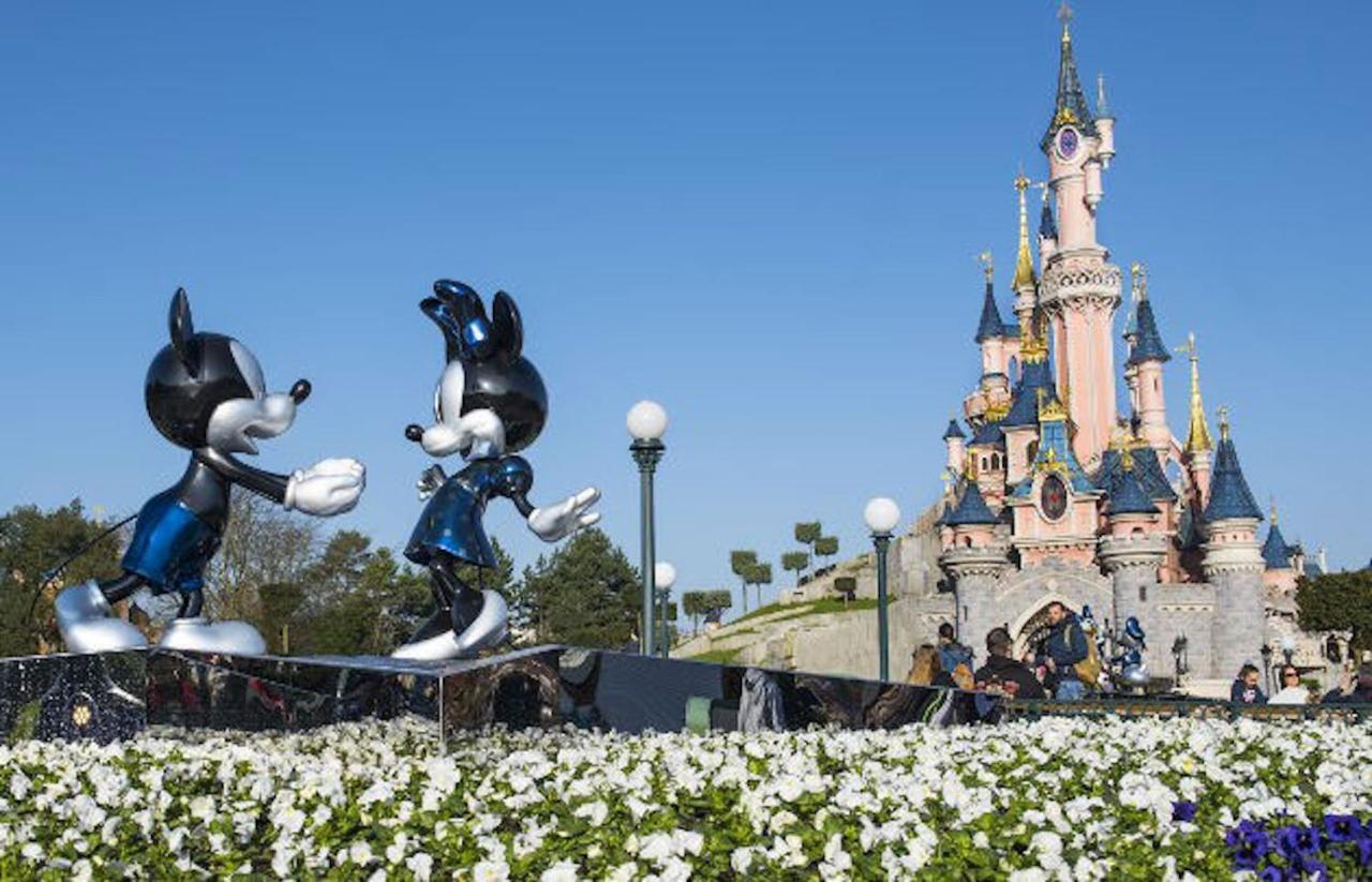 La Brie à 15mn de Disneyland et Village Nature Neufmoutiers-en-Brie Exterior foto